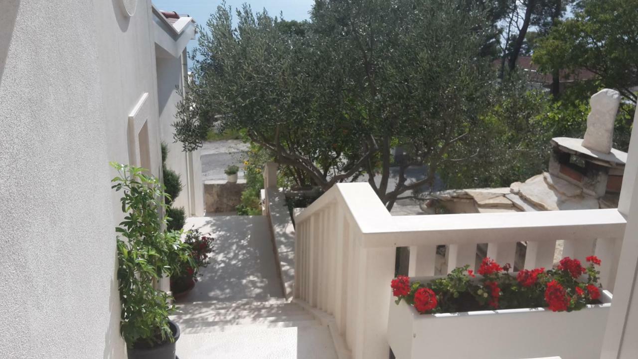 As Brela Exterior foto