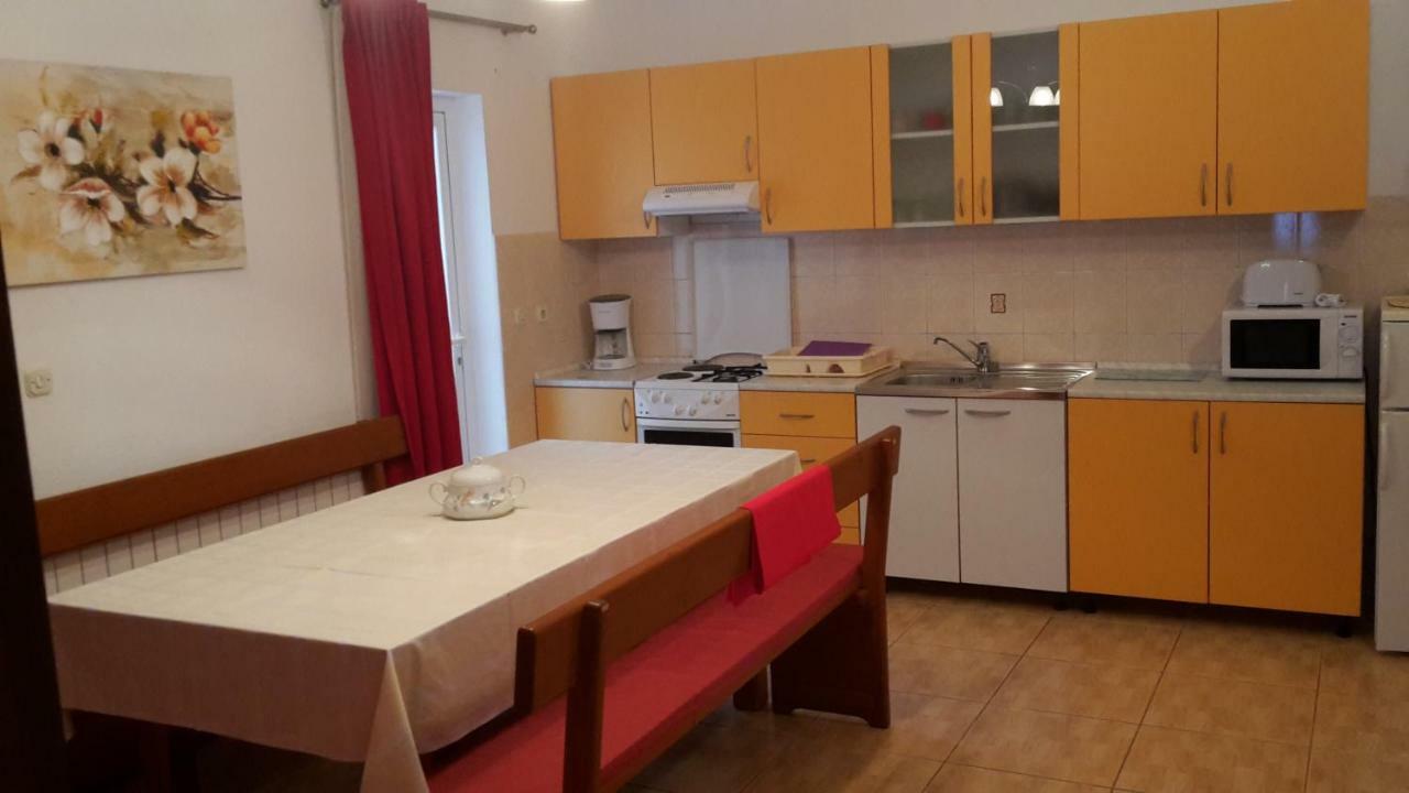 As Brela Exterior foto